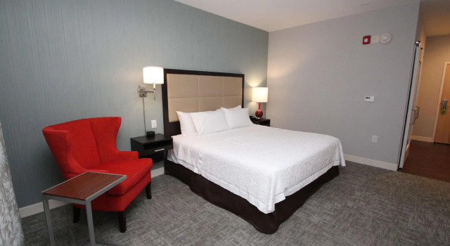 Standard- dobbelt værelse Hampton Inn Suffolk