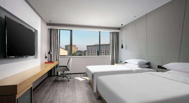 Двухместный номер Superior Ramada by Wyndham Yangzhou Slender West Lake