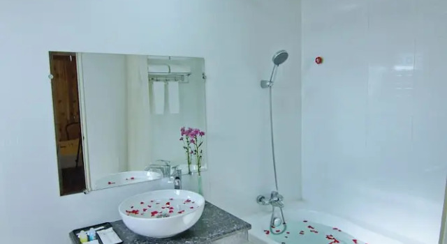 Номер Superior Royal Pearl Hotel