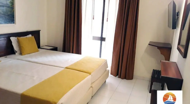 Трёхместный номер Boutique Hotel Marina S. Roque