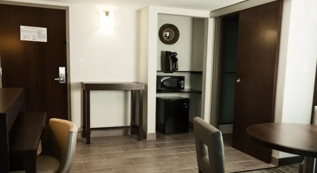 Двухместный номер Premium Holiday Inn Alexandria - Downtown by IHG