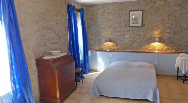 Affele - Maison en pierres dans un domaine viticole en activité Apartment 2, Rezerwuj Apartament Apartamenty w Aude, Apartament