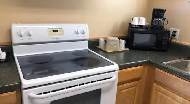 Люкс Pinn Road Inn and Suites Lackland AFB and Seaworld