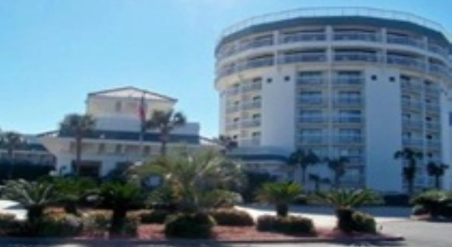 Holiday Inn, Забронировать Отель Дестин Emerald Coast, рядом с Аквапарк Биг-Каунас