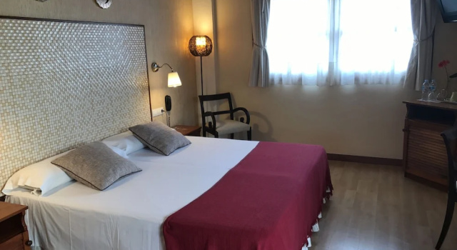 Standard Kahden hengen huone merinäköala Gara Hotel