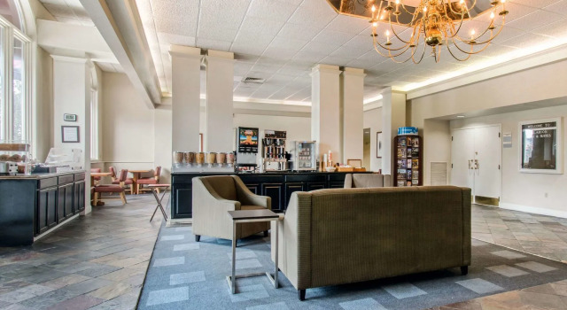Clarion Inn & Suites, Réserver Hôtel Chambersburg 