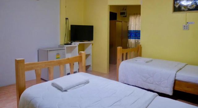 Коттедж Suntalee House