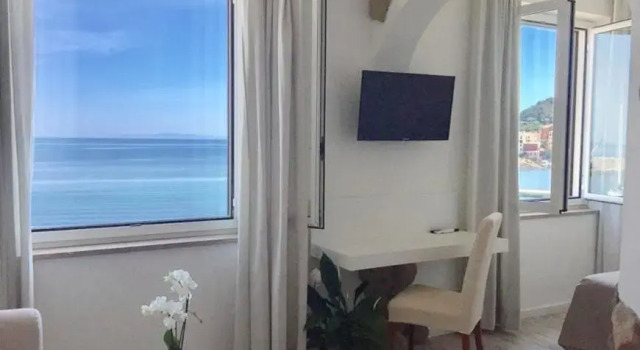 Полулюкс с видом на море Hotel Marinella