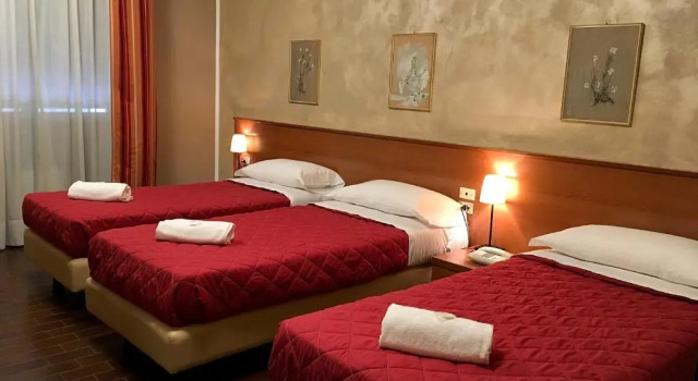 Трёхместный номер Standard Hotel Forum