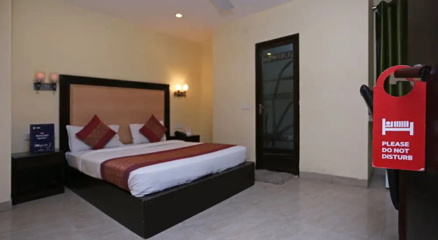 OYO 714 Hotel De Plaza