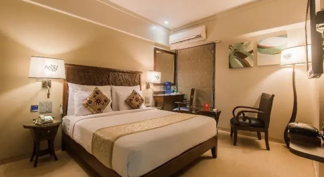 Oyo 618 Maharaja Hotel, Забронировать Отель Мумбай Mumbai Region