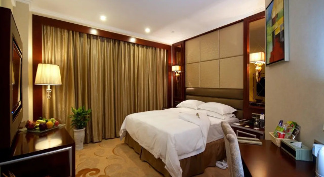 Days Inn Haosheng Wuhu, Book Hotel Hotels in Wuhu with a Pool, Swimming Pool
