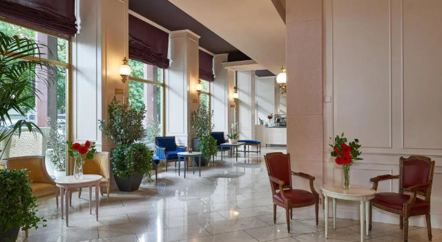 Номер Standard Hotel Astoria