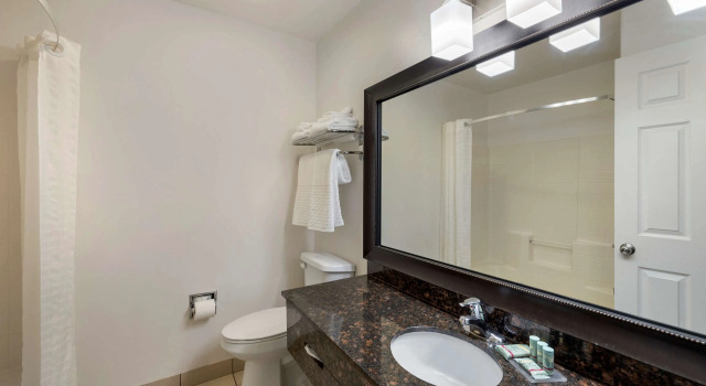 Четырёхместный номер Standard Best Western Mesquite Inn