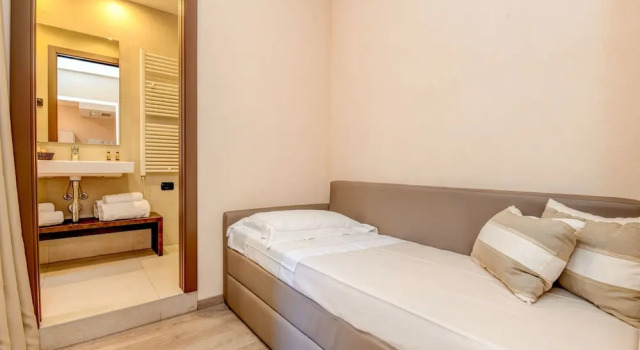 Номер Economy Hotel Tripoli