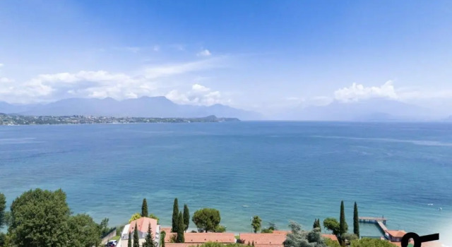 Апартаменты HOTIDAY Apartments Desenzano