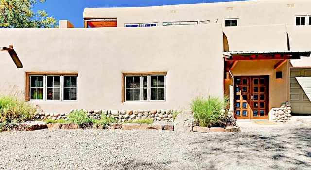 12 La Vereda Condo Unit 2 2 Bedrooms 2.5 Bathrooms Condo, Varaa Lomakoti Santa Fe New Mexico