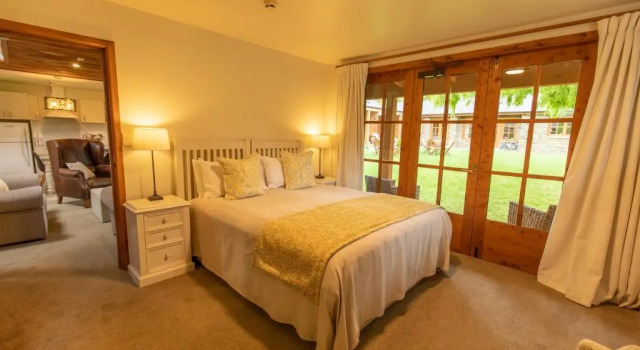 Коттедж с 3 комнатами Wanaka Homestead Lodge & Cottages