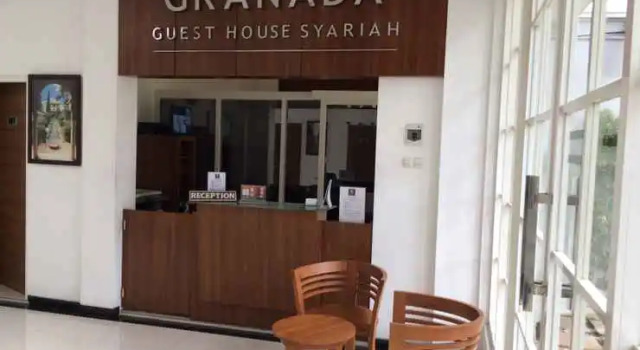 Granada Syariah Guest House, Book Pension Gæstehuse i Malang, nær Malang Plaza, Pension
