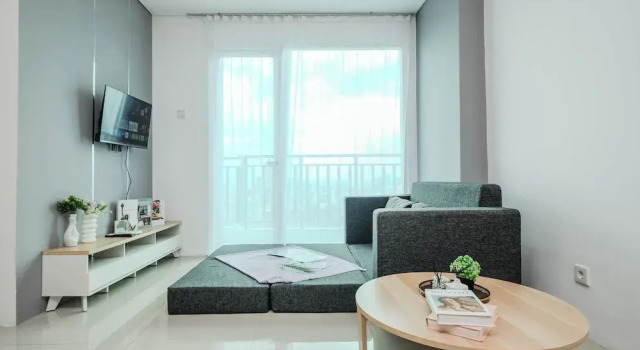 Апартаменты Standard Modern 2Br With Service Room Apartment Woodland Park Residence