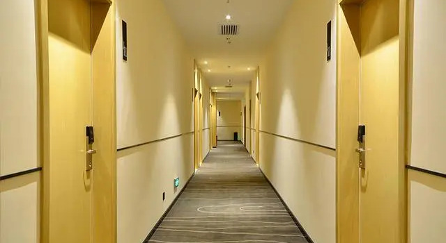 City Comfort Inn Yichang Changjiang Market
