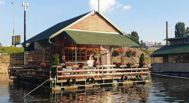 Апартаменты Nature and atractive house