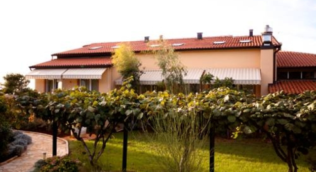 Hotel Zlatna Vala, Prenota Hotel Krizine Istarskaya zhupania