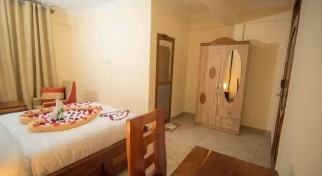 Kasi Tembo Rest House, Đặt Khách sạn Karatu Tanzania