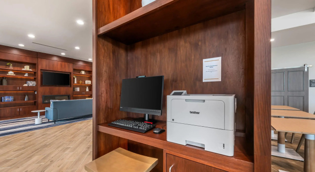 Comfort Inn & Suites Orlando Sanford Airport, Reserva ahora Hotel Sanford Norte de Orlando
