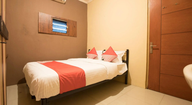 OYO 298 Gemilang Guesthouse, Prenota Hotel Hotel a Tangerang con parcheggio, Parcheggio