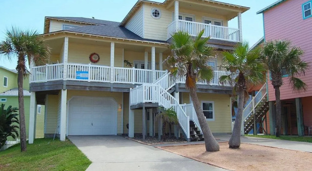 Sunny Daze 690sp 6 Bedrooms 3 Bathrooms Home