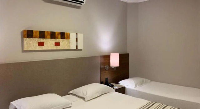 Трёхместный номер Superior Bourbon Londrina Hotel
