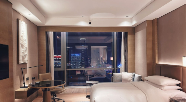 Четырёхместный номер Deluxe с видом на город Baotou Marriott Hotel