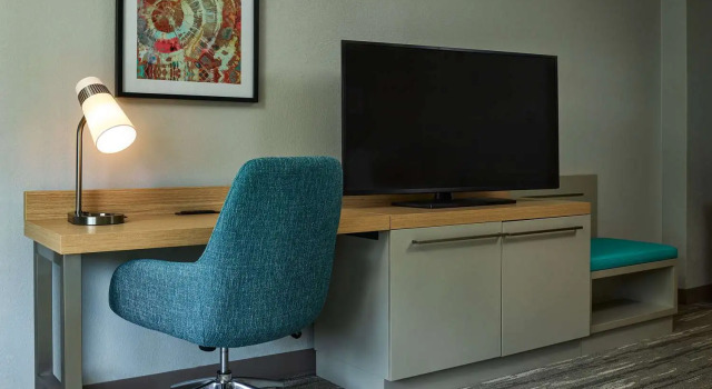 Полулюкс Hilton Garden Inn Tewksbury Andover
