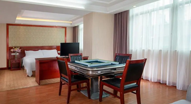 Люкс Vienna Hotel Dongguan Songshan Lake