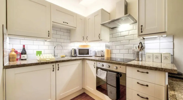 Lovely 2bdr Apartment in West End for 4 Guests!, Забронировать Апартаменты/квартира Апартаменты Эдинбурга, рядом с St George's West Church, Апартаменты/квартира