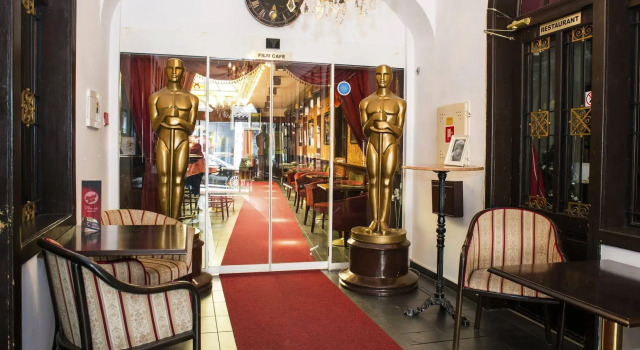 Film Hotel, Забронировать Отель Отели Братиславы 3 звезды, рядом с Михальская башня, 3*
