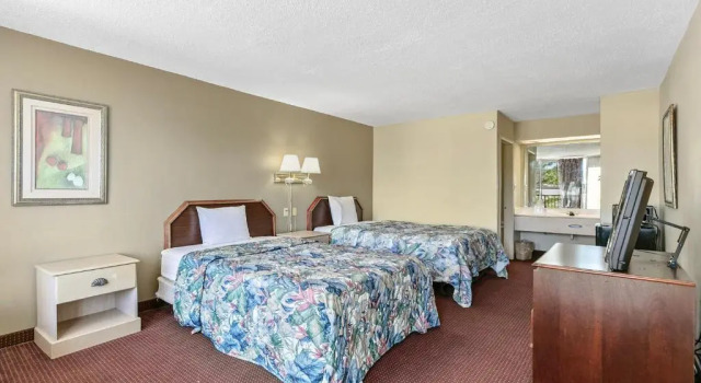 Четырёхместный номер Standard Star Motel Hattiesburg University Area
