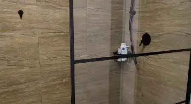 Luxury apartment private parking self check-in54, Varaa Huoneisto Hotellit Dolj aamiaisella, Aamiainen