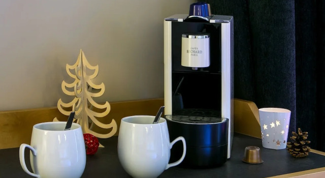 Двухместный номер Deluxe с балконом Lizzie Hôtel