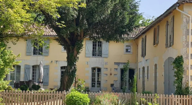 Коттедж с 2 комнатами Domaine de Bourgville