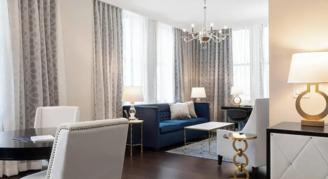 Полулюкс c 1 комнатой с балконом Hotel Saint Louis, Autograph Collection