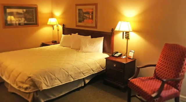 Номер Deluxe Days Inn by Wyndham Clanton AL