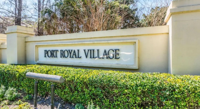 Village House 102, Sleeps 6, 2 Bedrooms, Pool