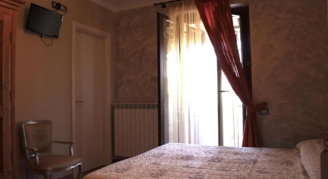 La Sorgente Del Sole, Rezervovat Hotel San Severino Marche 