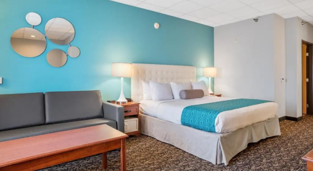 Двухместный номер Superior Elevation Inn & Suites, Trademark Collection by Wyndham Downtown Rapid City- Walking Distance To The Monument