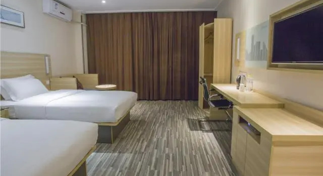 Двухместный номер Business City Comfort Inn Fangchenggang Xinggang Avenue