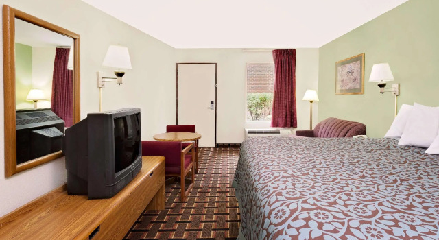 Двухместный номер Standard Days Inn by Wyndham Cleveland TN