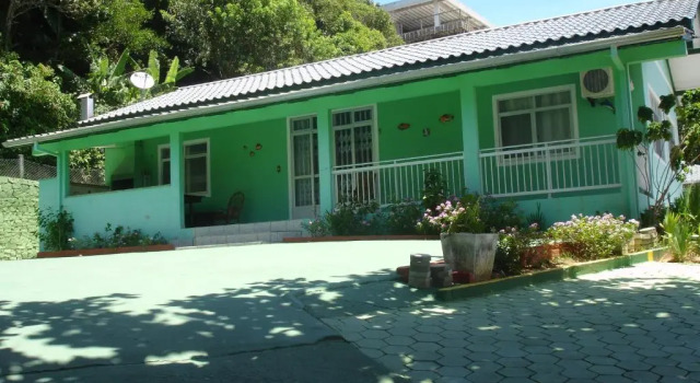 Коттедж Residencial Caminho das Praias