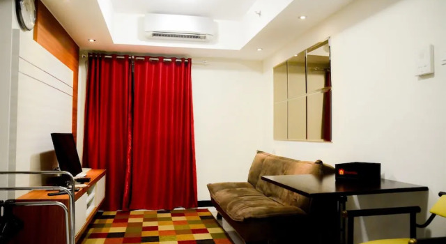2 Bedrooms The Wave Kuningan Apartment by Travelio, Забронировать Апартаменты/квартира Апартаменты Джакарты, рядом с Торговый центр Epicentrum Walk, Апартаменты/квартира